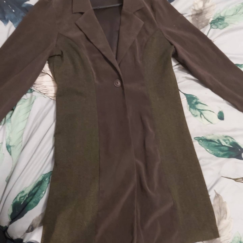 Trench coat - Picture 2 of 2